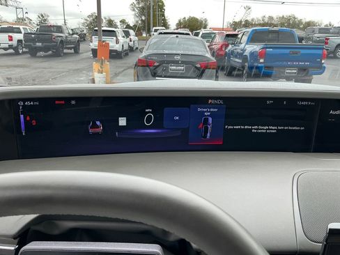 Certified 2025 Lincoln Nautilus Premier image 20