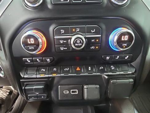 Used 2020 GMC Sierra 1500 SLT w/ SLT Premium Package AWD/4WD image 23