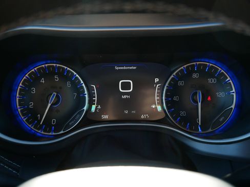 New 2026 Chrysler Pacifica Select image 21