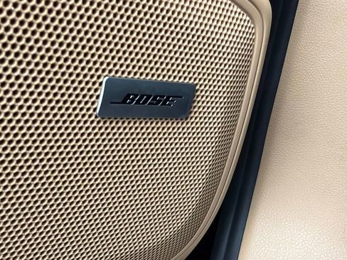 Used 2018 Porsche Panamera 4 w/ Premium Package Plus image 41