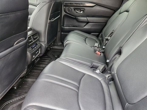 Certified 2023 Honda Pilot Elite image 29