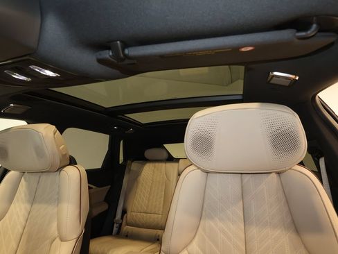 Certified 2026 Cadillac Lyriq Signature Luxury w/ Nappa Leather Package AWD/4WD image 17