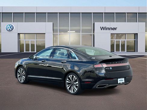 Used 2018 Lincoln MKZ Select w/ Select Plus Package FWD image 3