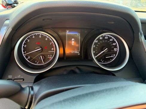 Used 2021 Toyota Camry LE image 9