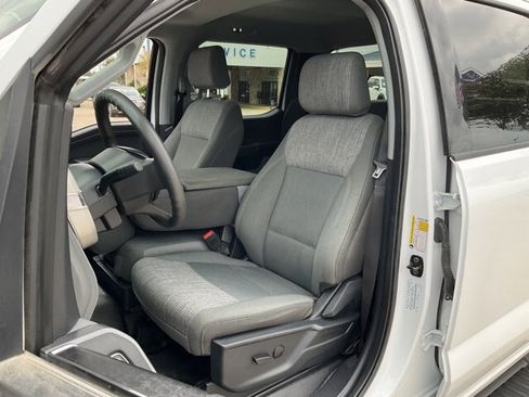 Used 2025 Ford F250 XLT w/ Black Appearance Package AWD/4WD image 8