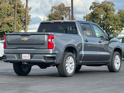 Used 2021 Chevrolet Silverado 1500 Custom image 4