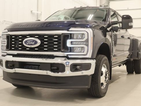 New 2025 Ford F350 Lariat w/ Lariat Ultimate Package image 4