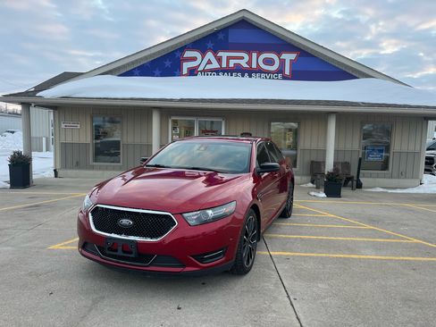 Used 2018 Ford Taurus SHO w/ Driver Assist Package image 1