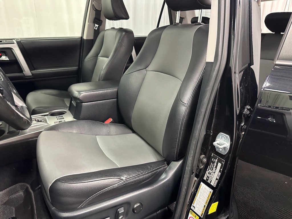 Used 2016 Toyota 4Runner SR5 Premium AWD/4WD image 9
