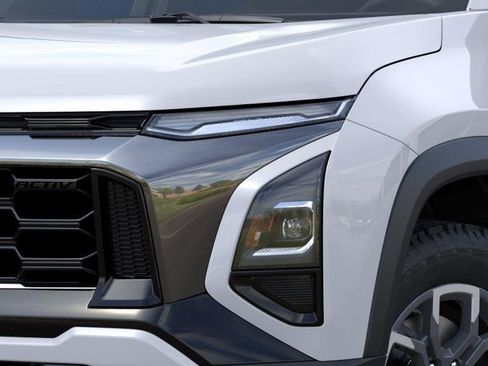 New 2026 Chevrolet Equinox ACTIV FWD image 10
