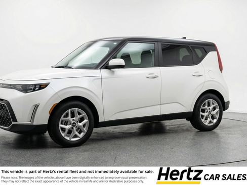 Used 2025 Kia Soul LX w/ LX Technology Package FWD image 1