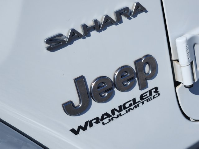 Used 2021 Jeep Wrangler Unlimited Sahara AWD/4WD image 9