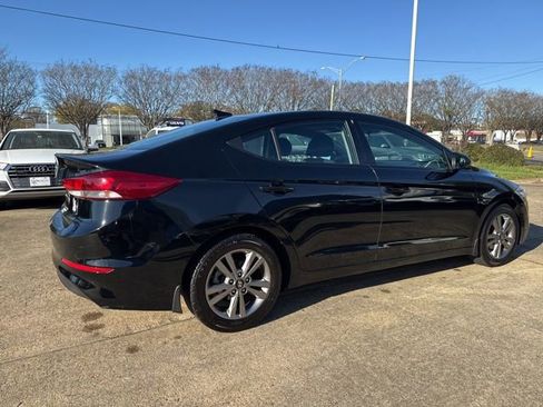 Used 2018 Hyundai Elantra SEL image 5