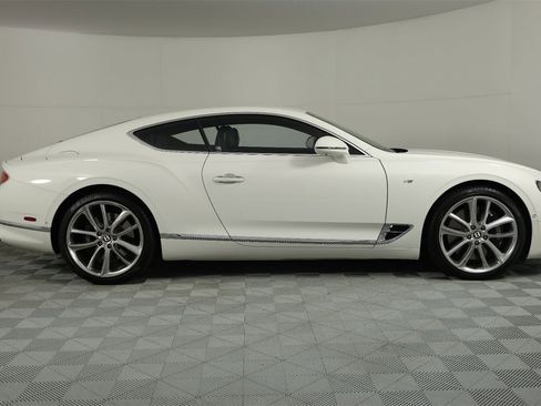 Used 2020 Bentley Continental GT image 10