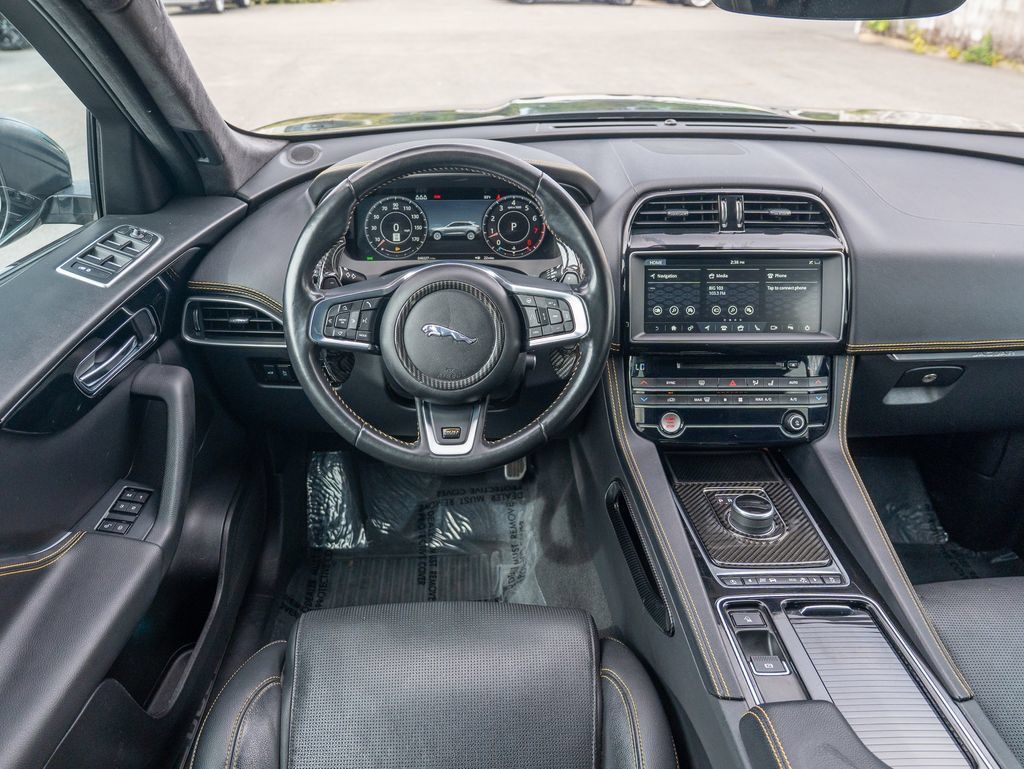 Used 2020 Jaguar F-PACE 300 Sport AWD/4WD image 13