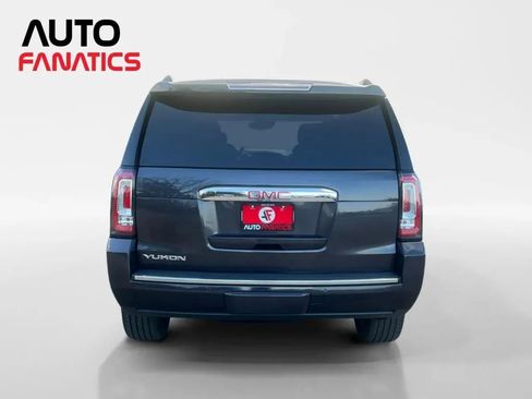 Used 2018 GMC Yukon Denali image 4