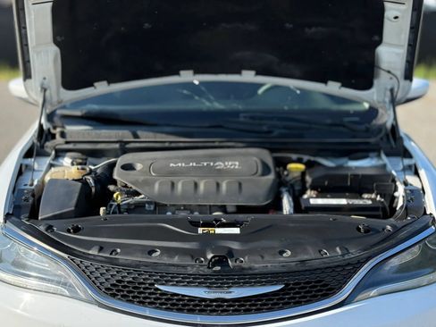 Used 2016 Chrysler 200 Limited w/ Convenience Group FWD image 28