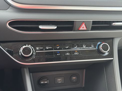 Used 2023 Hyundai Sonata SE FWD image 28