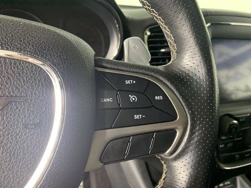 Used 2018 Dodge Durango SRT w/ SRT Interior Appearance Group image 20