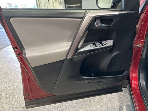 Used 2018 Toyota RAV4 XLE w/ Plus Extra Value Package image 11