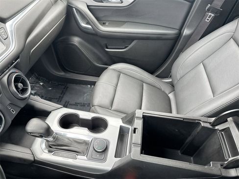 Used 2023 Chevrolet Blazer LT image 23