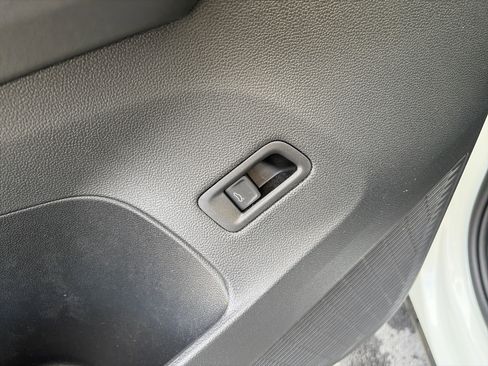 Used 2026 Volkswagen Atlas SE w/ Panoramic Sunroof Package AWD/4WD image 16