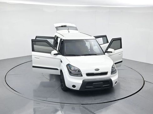 Used 2010 Kia Soul + image 45