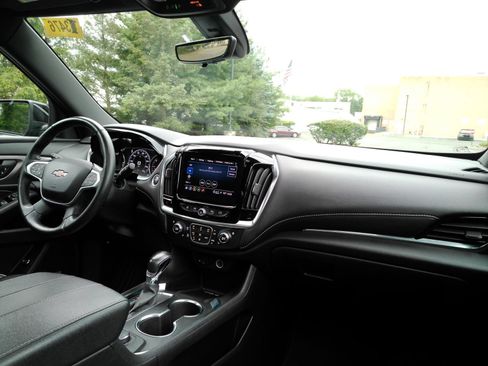 Certified 2022 Chevrolet Traverse Premier AWD/4WD image 16