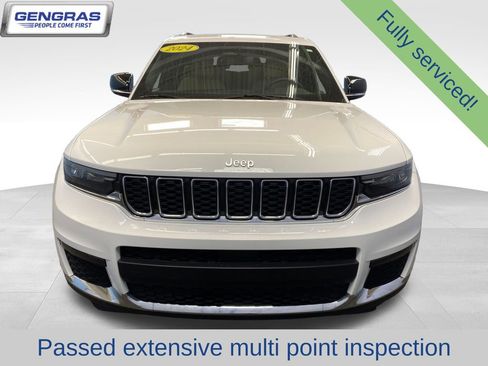 Used 2024 Jeep Grand Cherokee L Limited AWD/4WD image 2