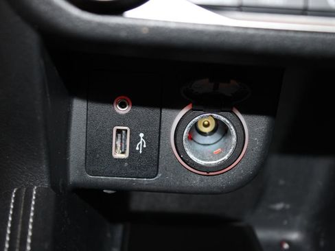 Used 2020 Nissan Kicks SR w/ SR Premium Package image 25