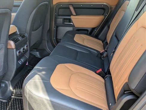 Certified 2024 Land Rover Defender 110 X image 20