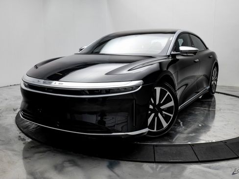 Used 2022 Lucid Air Dream Edition image 3