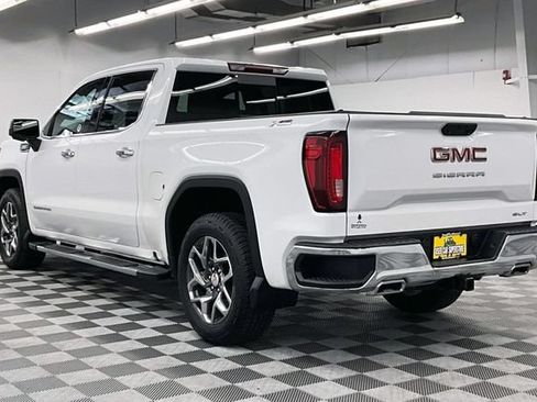 Used 2024 GMC Sierra 1500 SLT w/ SLT Convenience Package AWD/4WD image 2