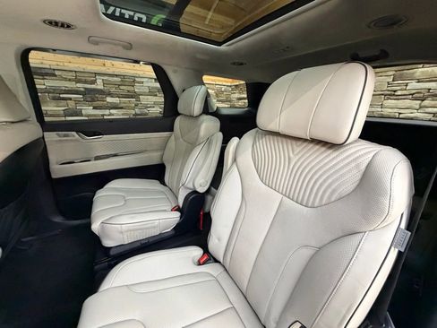 Used 2025 Hyundai Palisade Calligraphy image 29