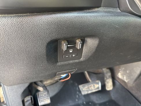 Used 2009 Chevrolet Silverado 1500 LT w/ Power Pack Plus image 17