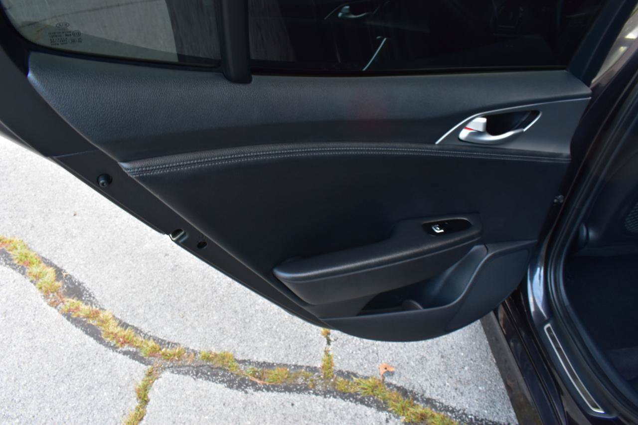 Used 2019 Kia Stinger GT RWD image 28