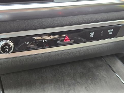 New 2026 BMW X5 xDrive50e w/ Executive Package image 22