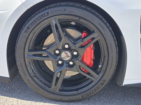 Used 2022 Chevrolet Corvette Stingray Preferred Cpe w/ Chrome Exterior Badge Package image 15