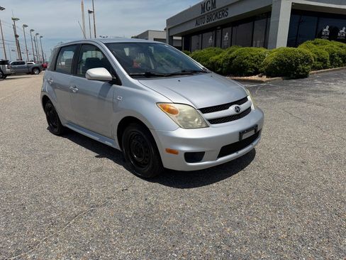 Used 2006 Scion xA FWD image 24