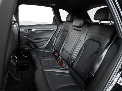 Used 2014 Audi SQ5 Prestige image 17