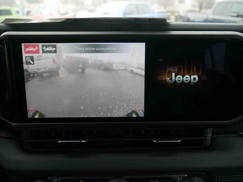 Certified 2024 Jeep Gladiator Rubicon image 35