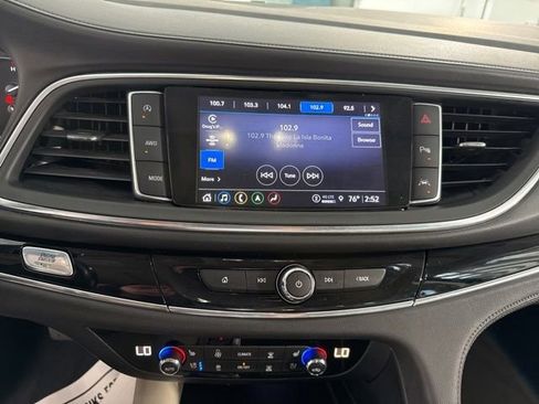 Used 2023 Buick Enclave Avenir w/ Avenir Technology Package AWD/4WD image 27