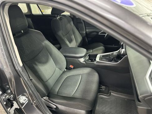 Used 2023 Toyota RAV4 XLE image 27