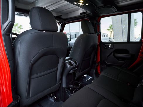 Used 2021 Jeep Gladiator Sport image 24