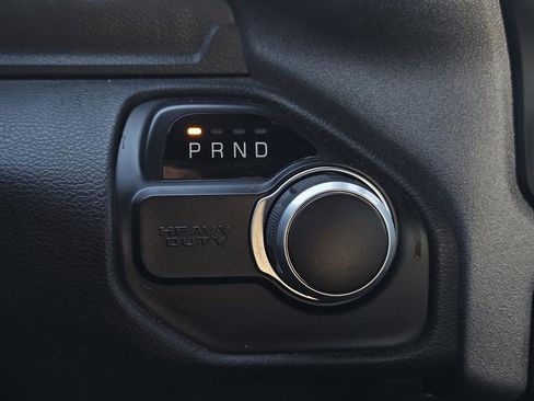 Used 2024 RAM 2500 Tradesman w/ Chrome Appearance Group image 21