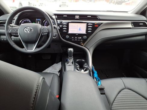 Used 2020 Toyota Camry SE image 12
