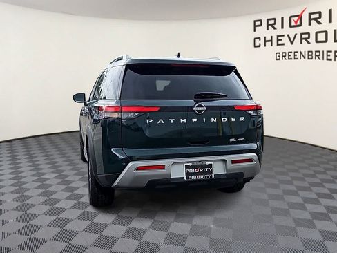 Used 2025 Nissan Pathfinder SL AWD/4WD image 7