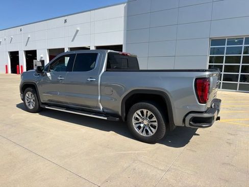 Used 2023 GMC Sierra 1500 Denali AWD/4WD image 3