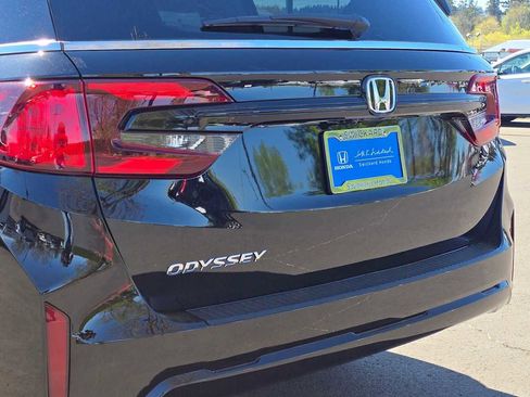 New 2026 Honda Odyssey EX-L image 14
