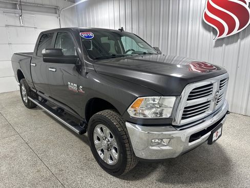 Used 2018 RAM 2500 Big Horn image 2